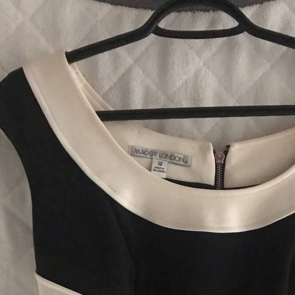 Dress - Picture 4 of 5